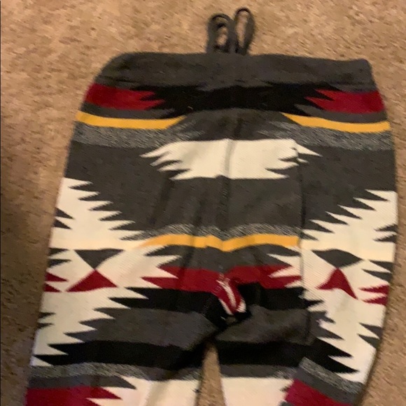 Cute sweater leggings! - Picture 4 of 4